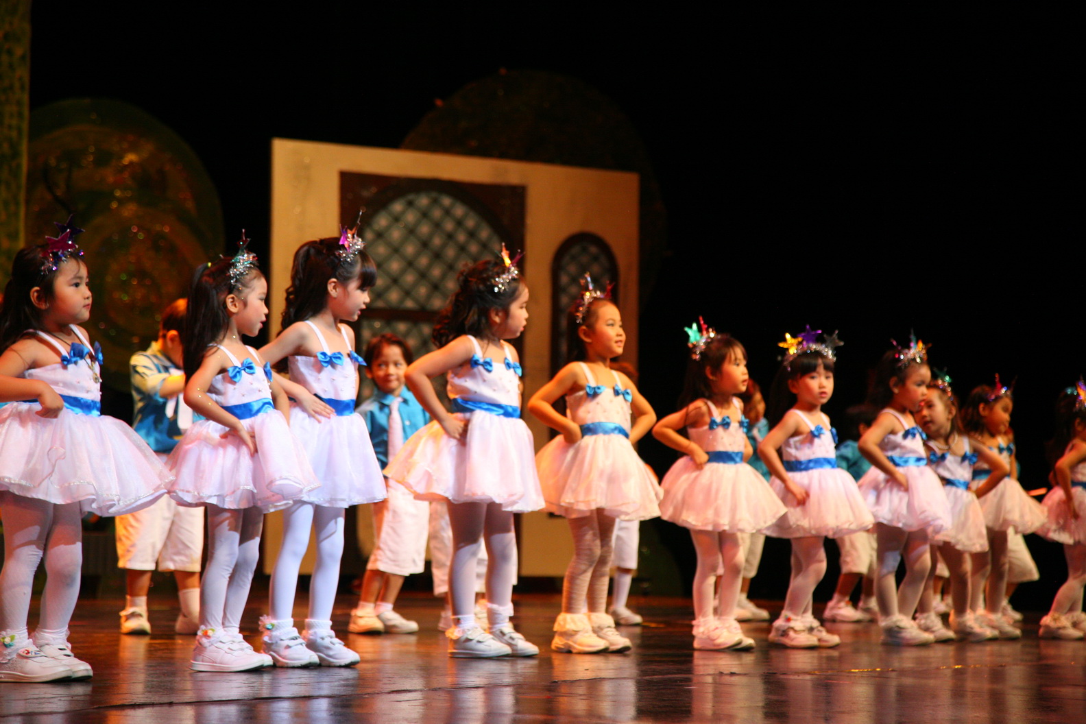 Varee_Annual_Performance 2013_Kindergarten_C1_096